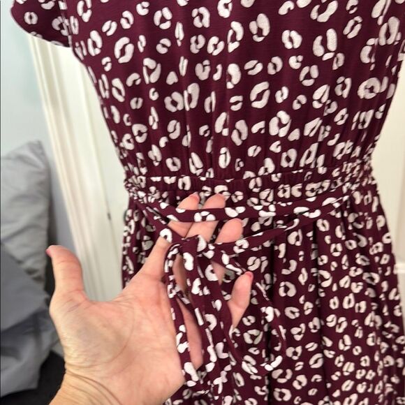 Isabel Maternity by Ingrid & Isabel Burgundy and White Maxi Sundress - Picture 6 of 8